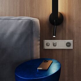 Розетка с заземлением и защитными шторками с USB A+A S70 (кашемир) / Voltum VLS040403