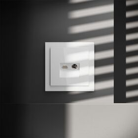 Розетка телевизионная TV+RJ45 кат. 6 S70 (белый глянцевый) / Voltum VLS060701