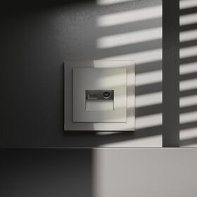 Розетка телевизионная TV+RJ45 кат. 6 S70 (шелк) / Voltum VLS060704