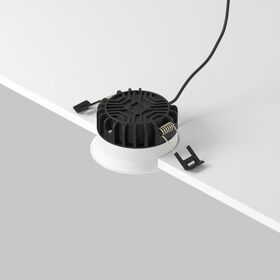 Встраиваемый светильник с датчиком движения и освещенности Okno 3000K 8Вт 100° / Maytoni DL055-8W3K-SEN-W