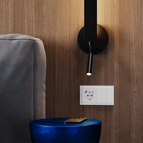 Розетка с заземлением и защитными шторками с USB A+С S70 (белый глянцевый) / Voltum VLS040501