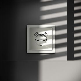 Розетка с заземлением и защитными шторками с USB A+A S70 (сталь) / Voltum VLS040405