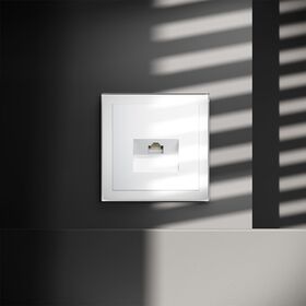 Розетка компьютерная RJ45 кат.6 S70 (белый глянцевый) / Voltum VLS060101