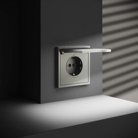 Розетка с заземлением, защитными шторками и крышкой S70 (сталь) / Voltum VLS040305