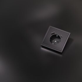 Накладка для розетки с заземлением и защитными шторками, с USB A+C S70 Metal (антрацит) / Voltum VLSM001012