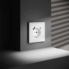 Розетка с заземлением и защитными шторками с USB A+С S70 (белый матовый) / Voltum VLS040502