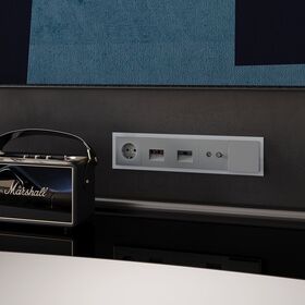 Рамка стеклянная на 5 постов S70 (сталь, стекло) / Voltum VLS110505